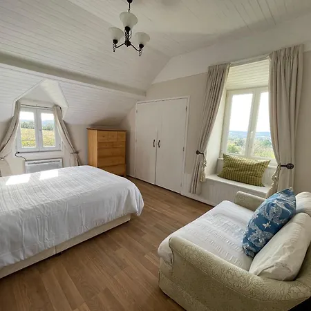 Holiday home Nor50 - - Gilbert House Le Mesnil-Gilbert